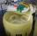 Material de contención de derrames de aceite para uso en talleres de mantenimiento de equipos eléctrico